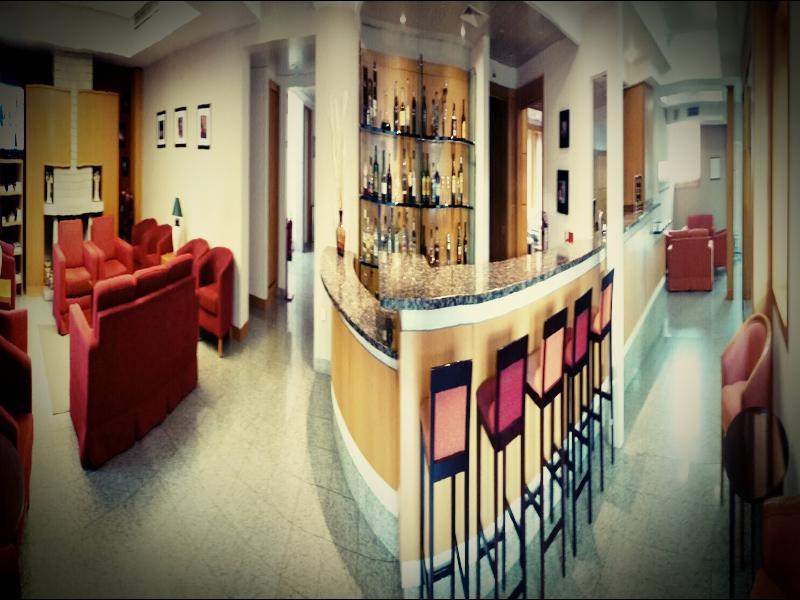 Quality Inn Montalegre Bagian luar foto