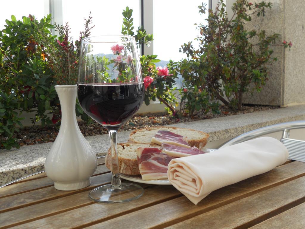 Quality Inn Montalegre Bagian luar foto